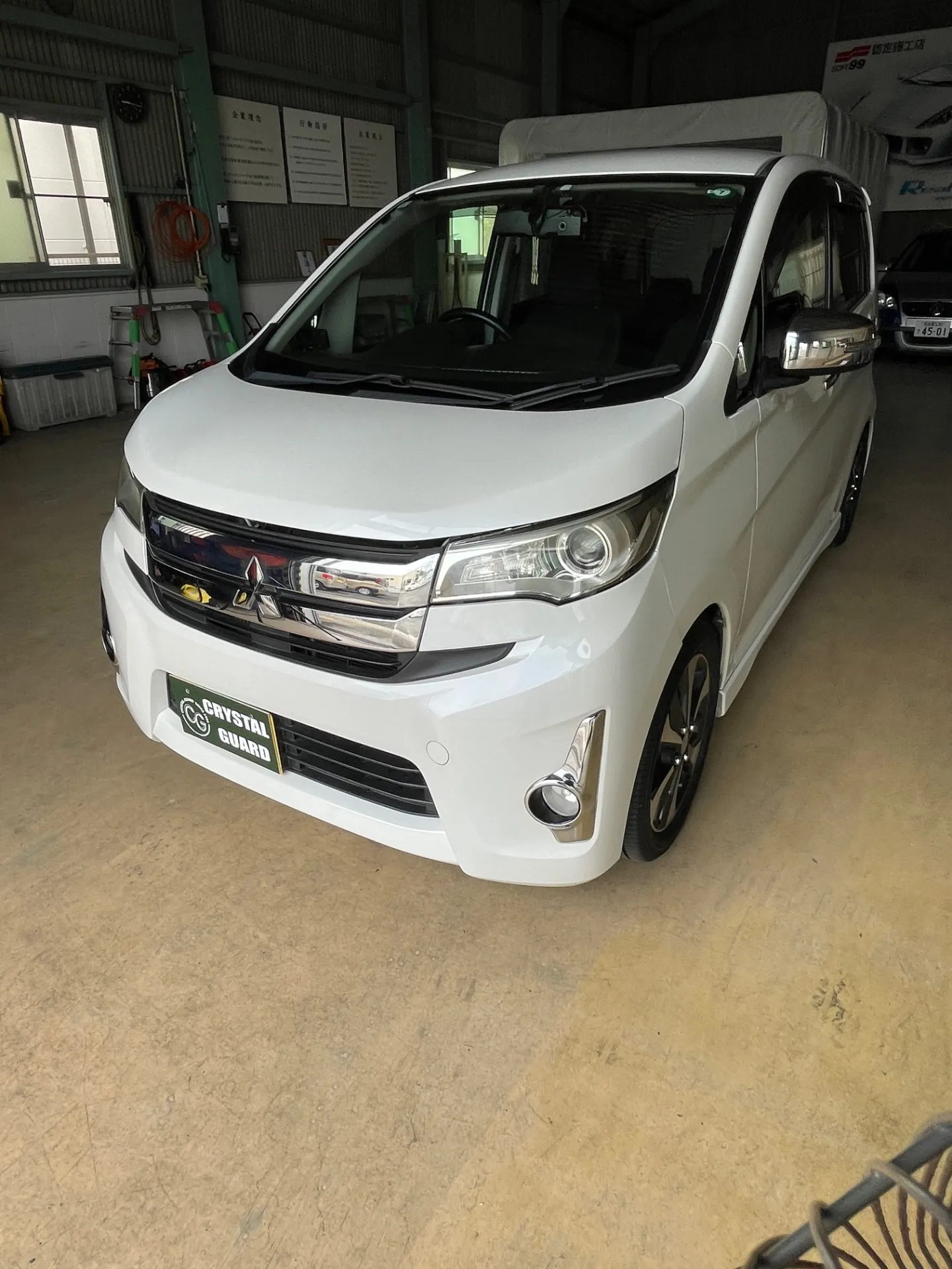 三菱ｅｋカスタムのヘッドライトプロテクション