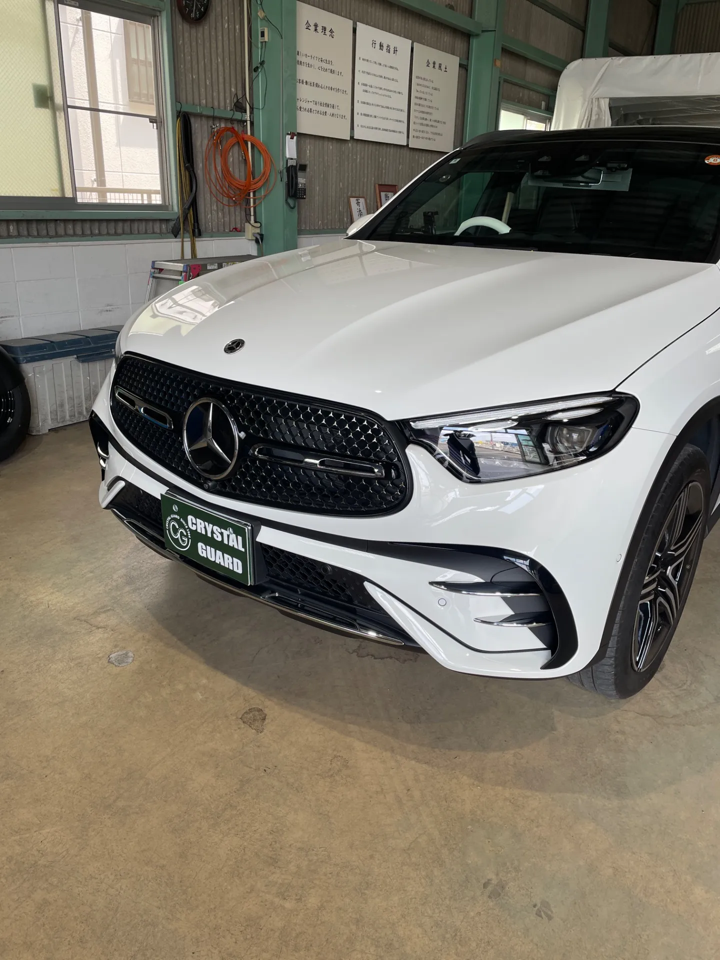 ベンツGLCのフロントグリルラッピング