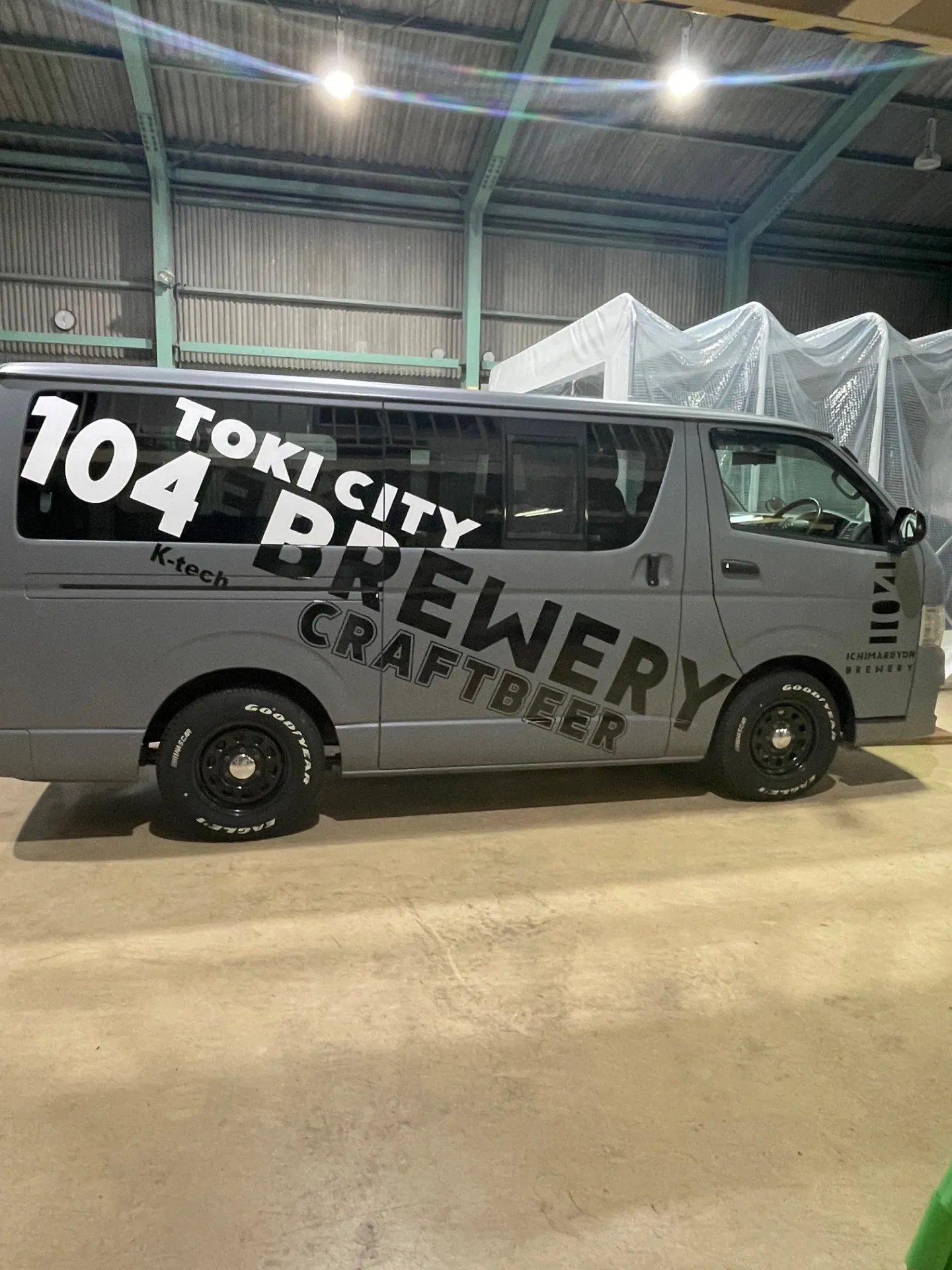 ハイエースマーキングオンリーワン