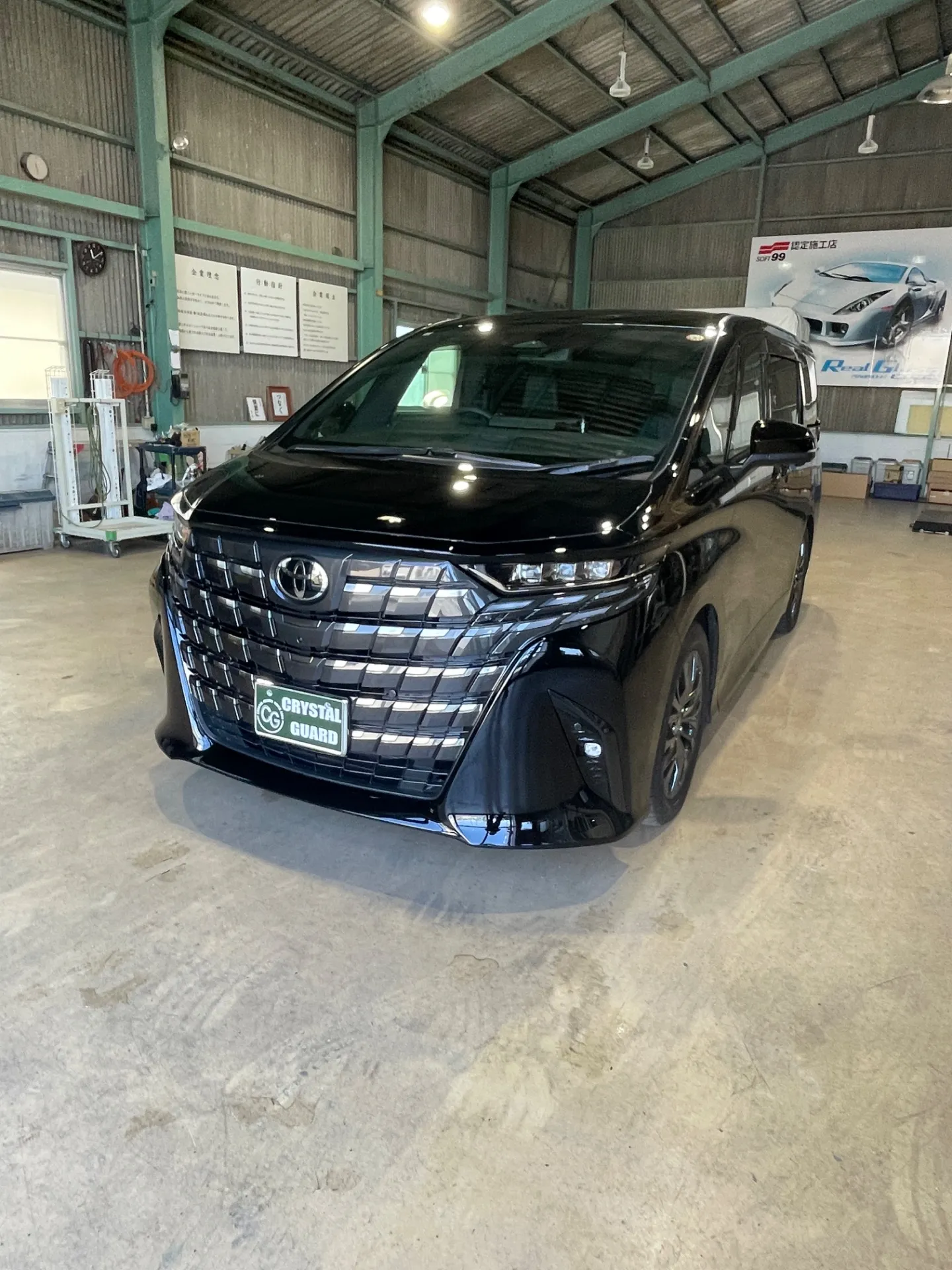 アルファードのハイモースコートグロウと全ウインドウガラス撥水加工