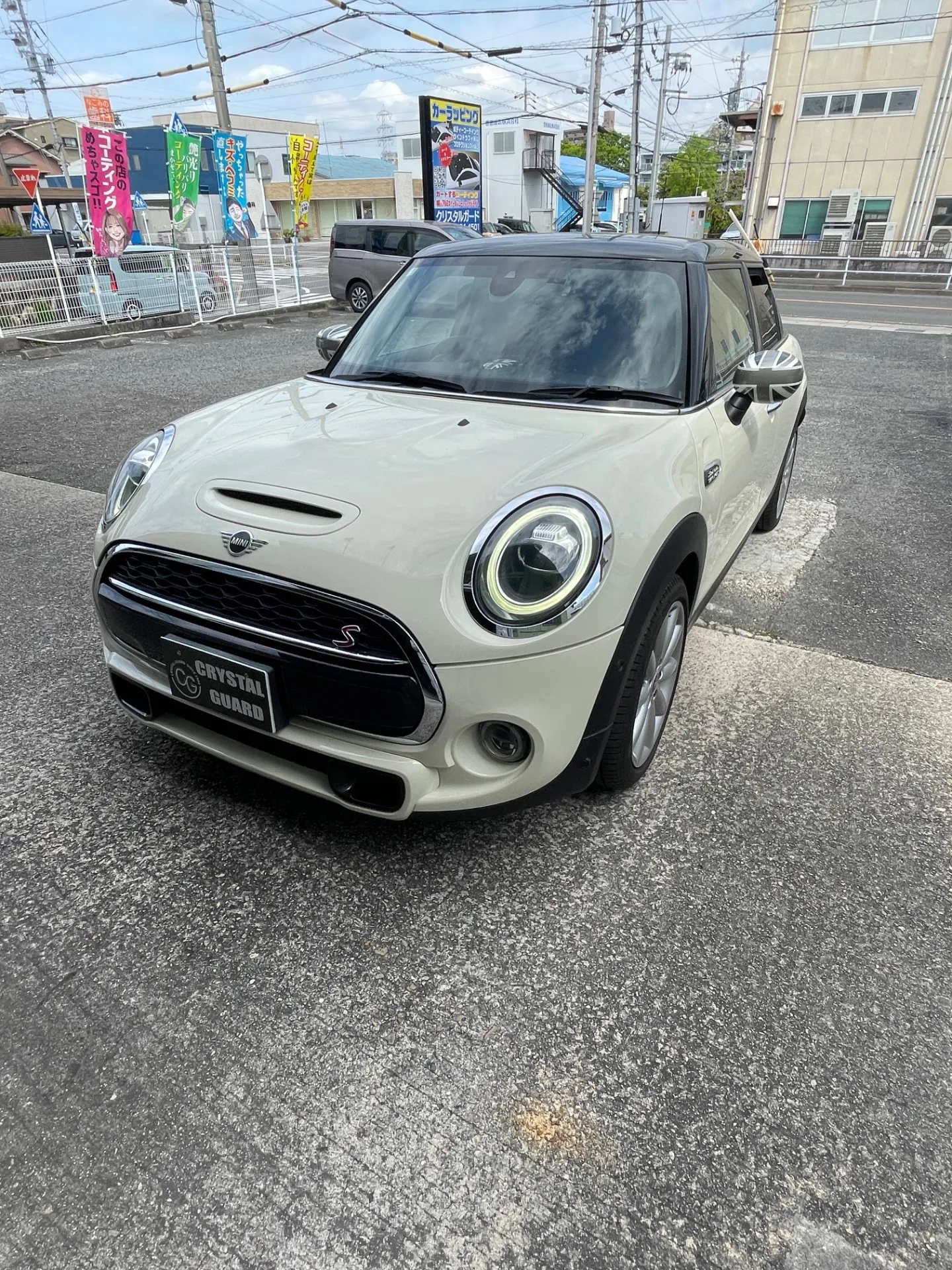 ミニクーパーSウインドウフィルム剥がし