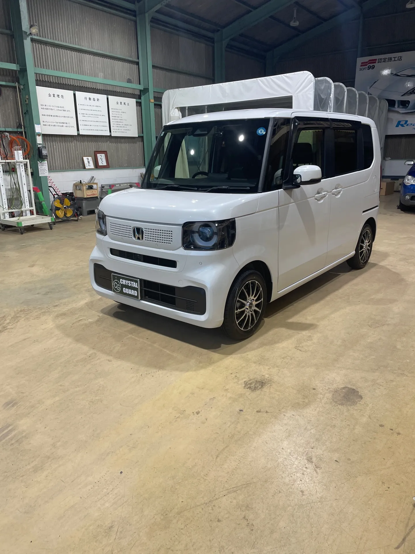 ホンダN-BOXのボディコーティングとフィンガープロテクション施工